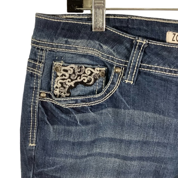 ZCO Jeans Angel Wings Embellished Rhinestones Boot Cuff Mid-Rise - Picture 4 of 12